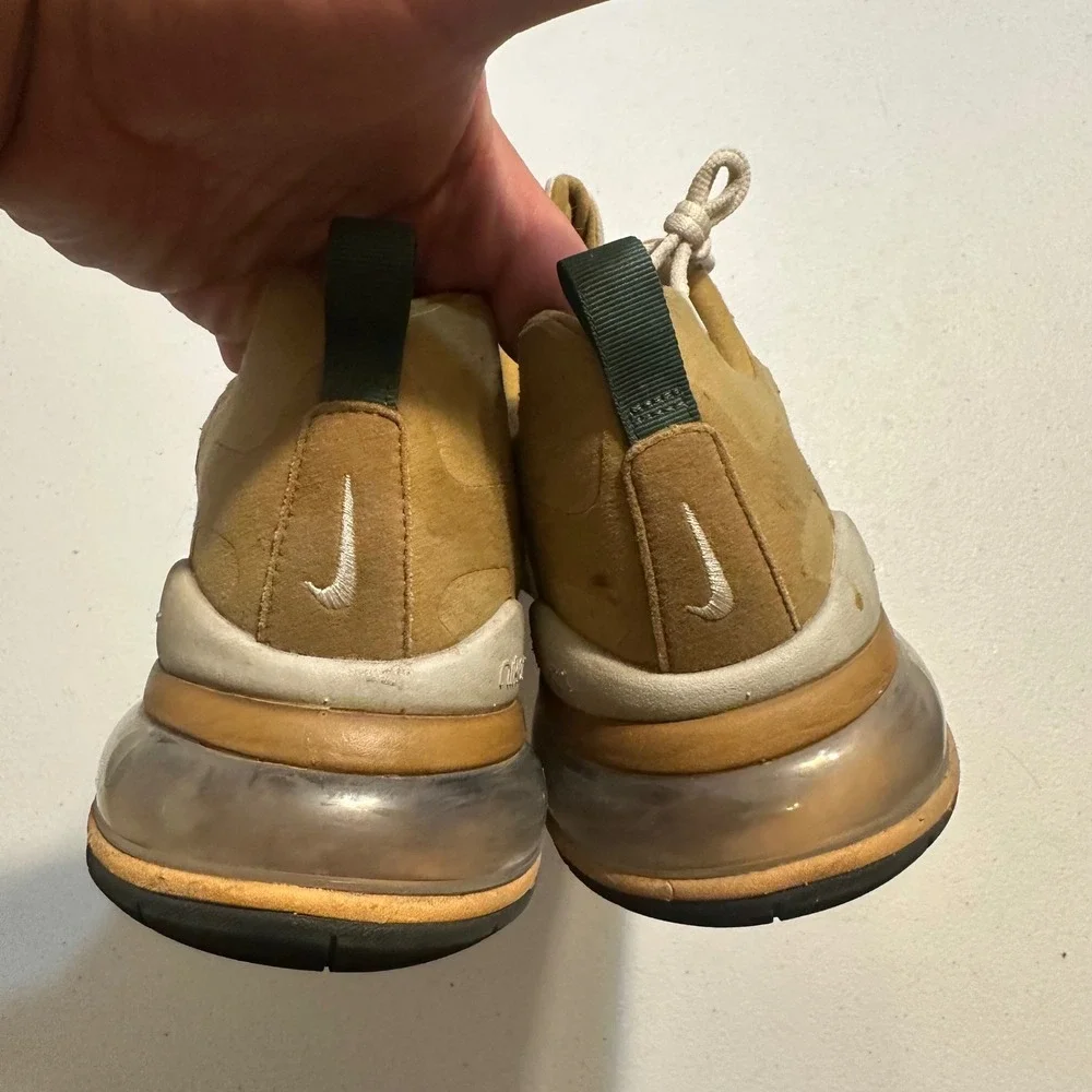 Nike Air Max 270 React Mens‎ Size 12 Tan Yellow AO4971-700 Running Sneakers